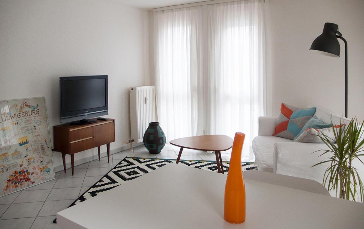 Gemuetliche Wohnung Mit Sonniger Terrasse Bietigheim-Bissingen Luaran gambar